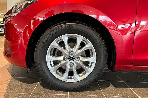 Vehicle Image 21
