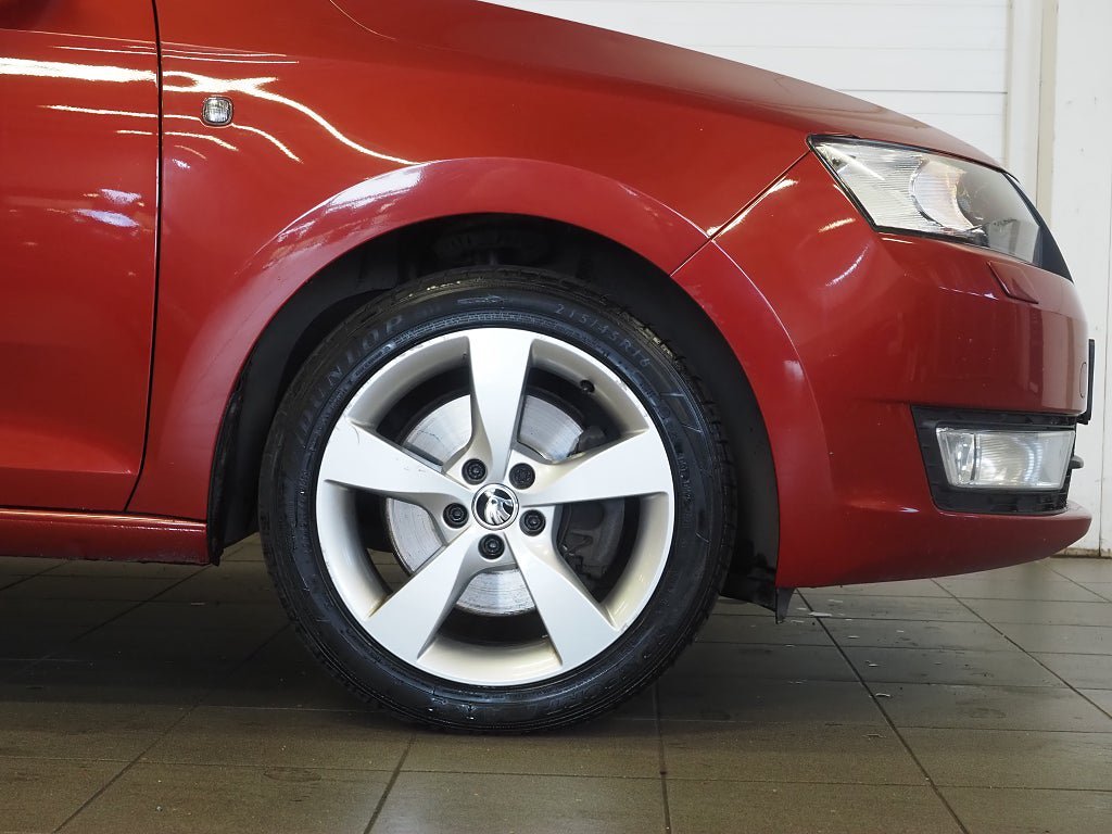 Vehicle Image 8