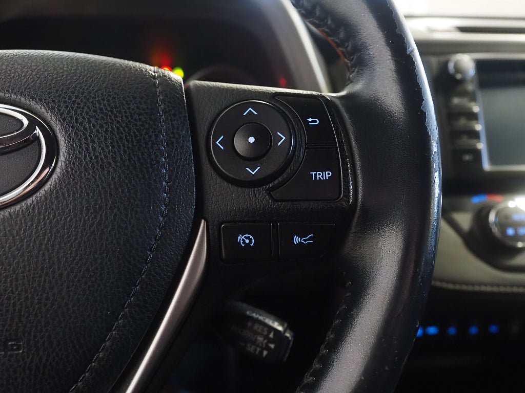 Vehicle Image 21