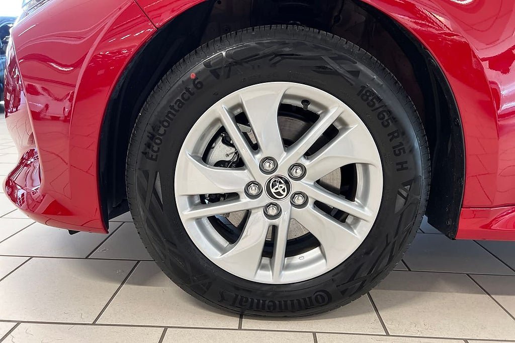 Vehicle Image 17