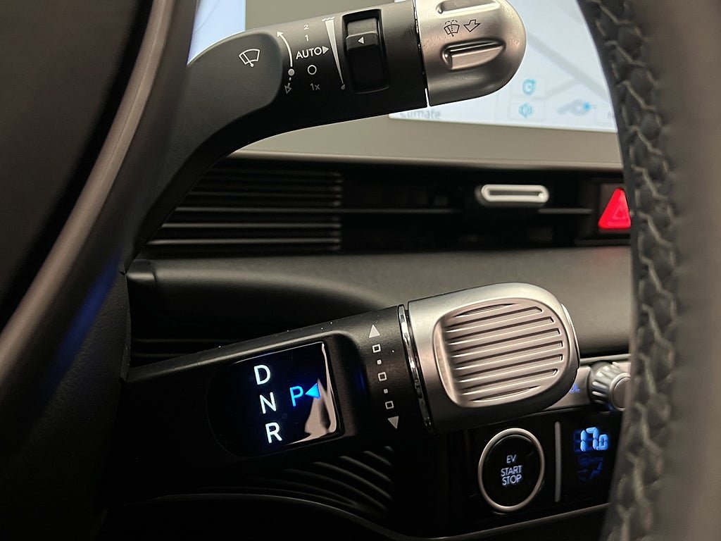 Vehicle Image 23