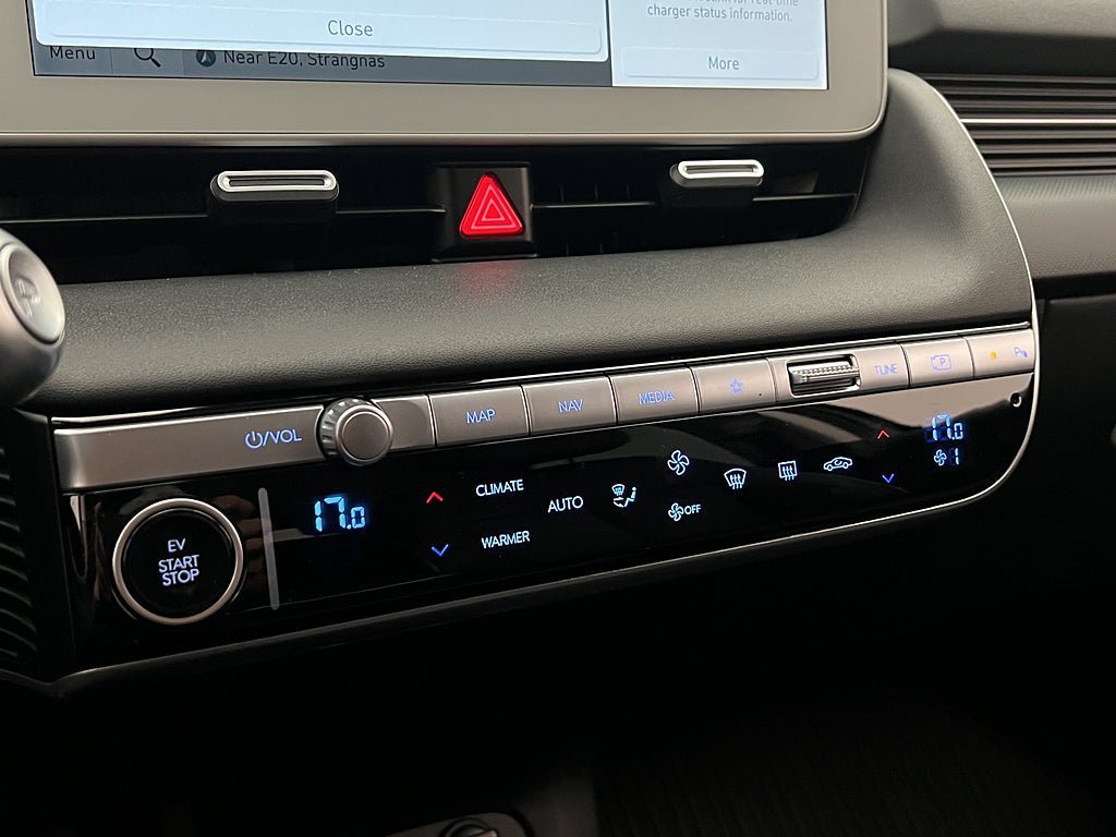 Vehicle Image 28