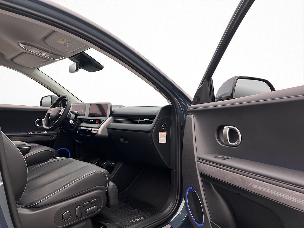 Vehicle Image 30