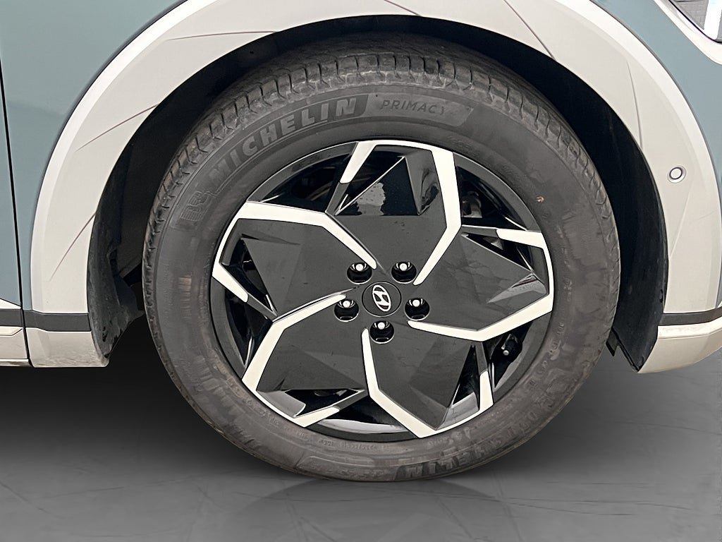 Vehicle Image 35