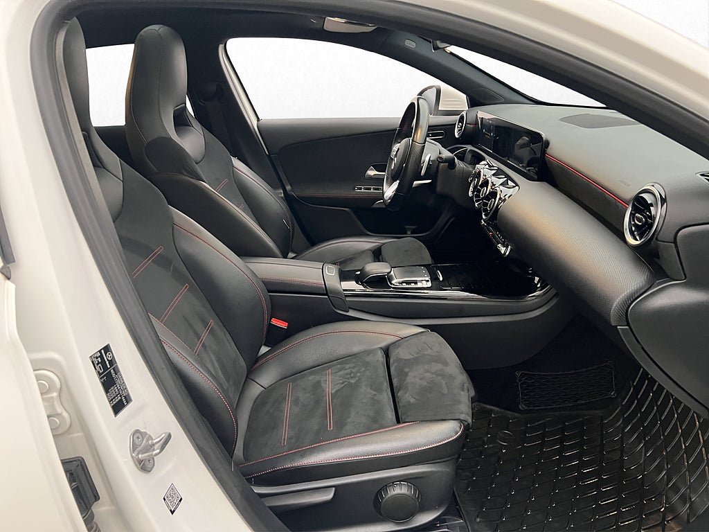 Vehicle Image 22