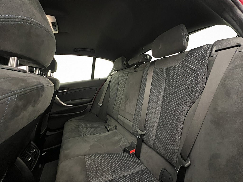 Vehicle Image 27