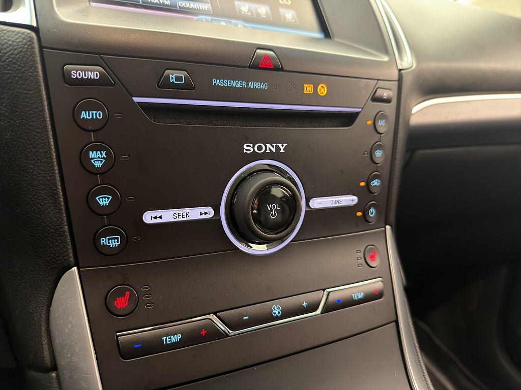 Vehicle Image 26