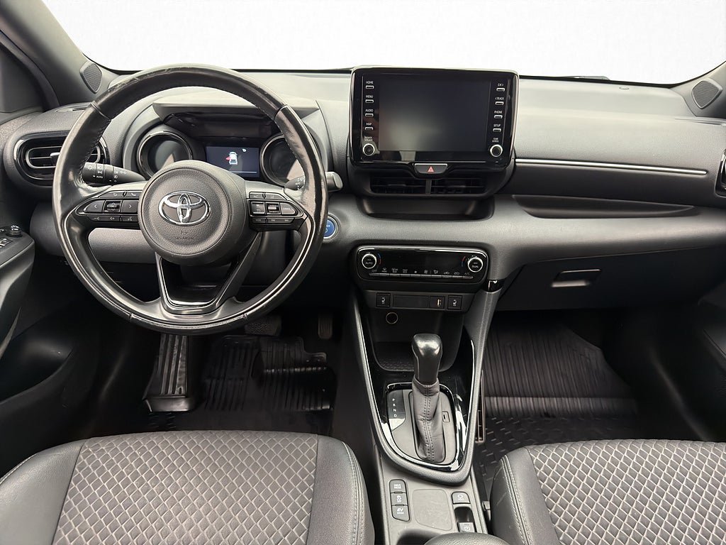Vehicle Image 11