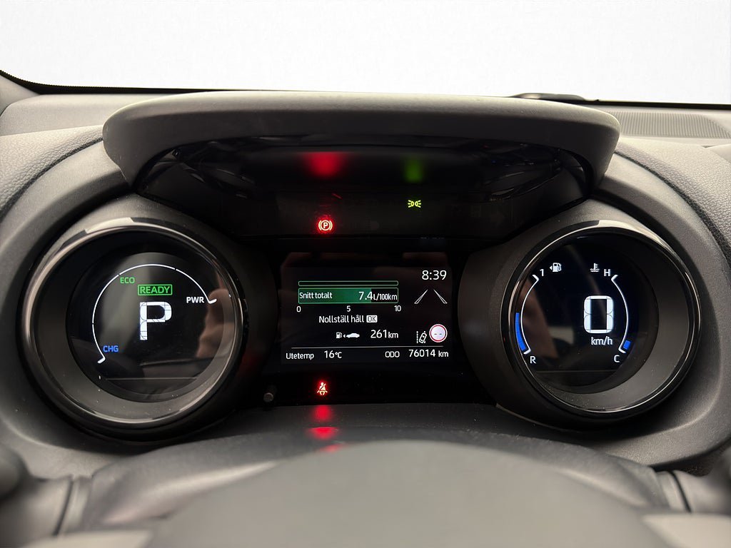 Vehicle Image 15