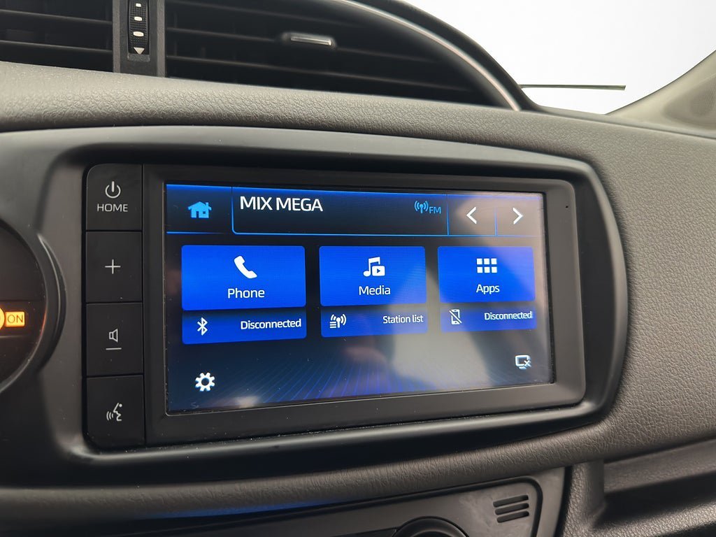 Vehicle Image 21