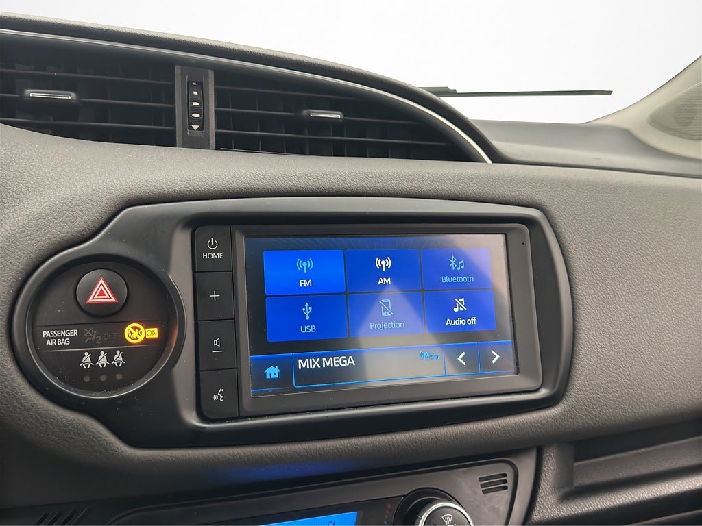 Vehicle Image 22