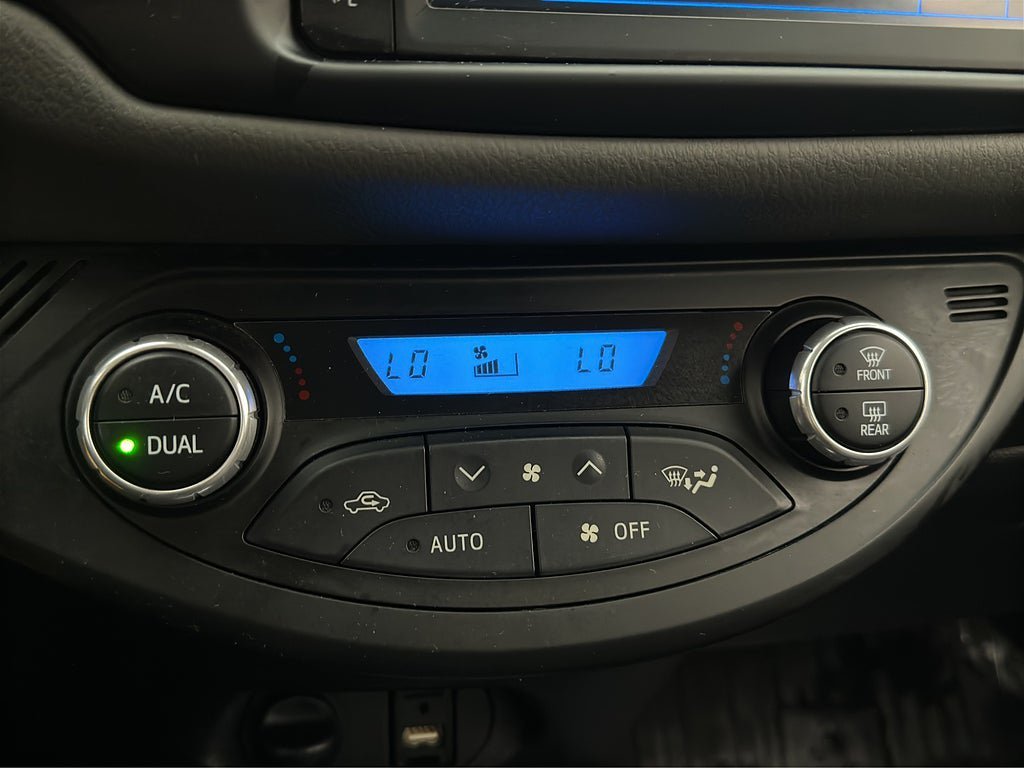 Vehicle Image 23
