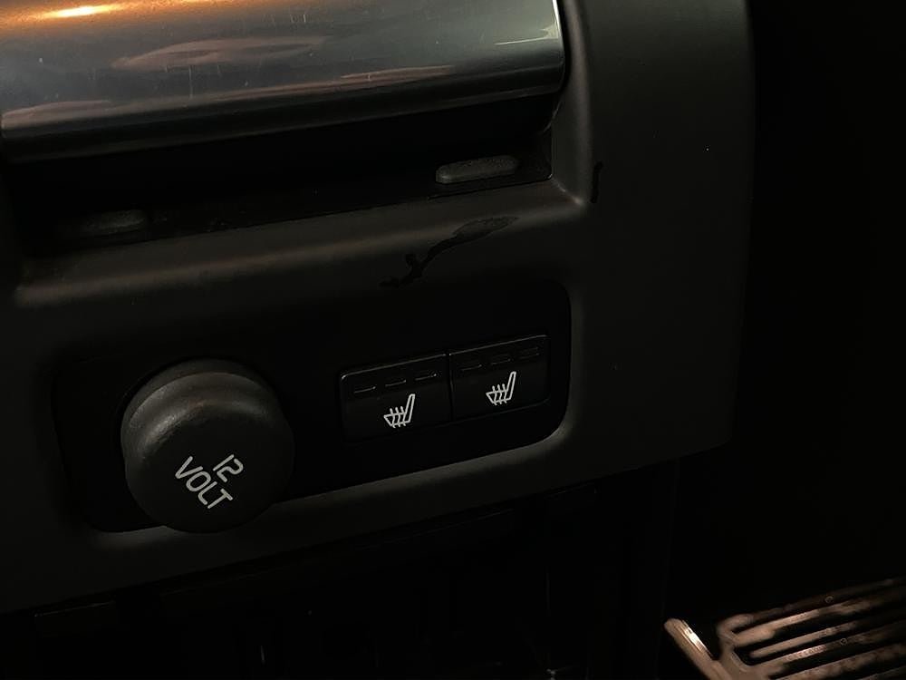 Vehicle Image 23