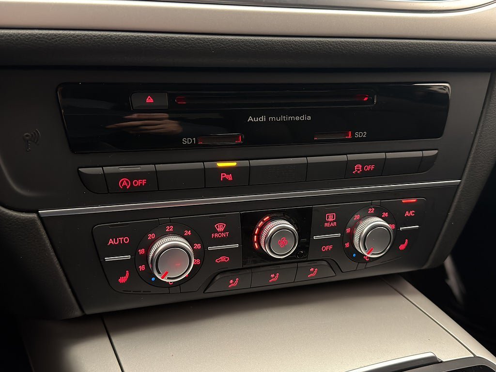 Vehicle Image 24