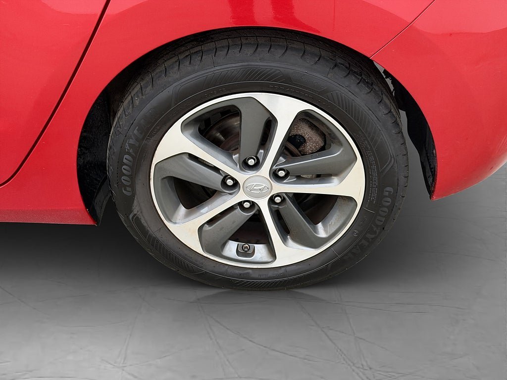 Vehicle Image 11