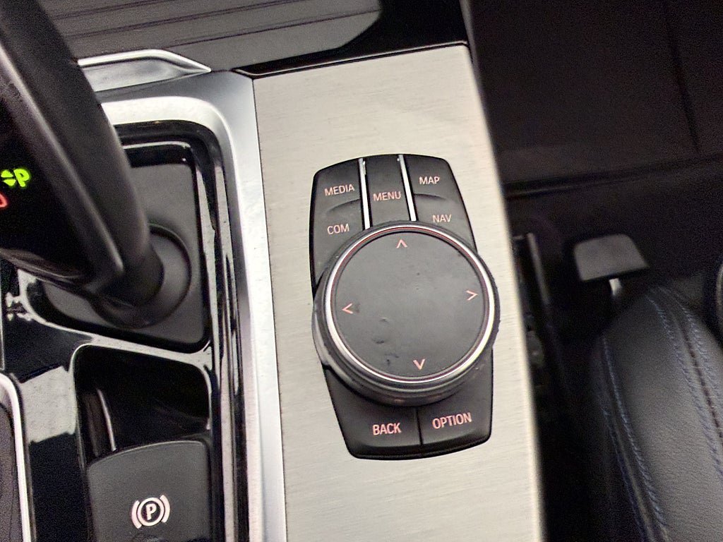 Vehicle Image 27