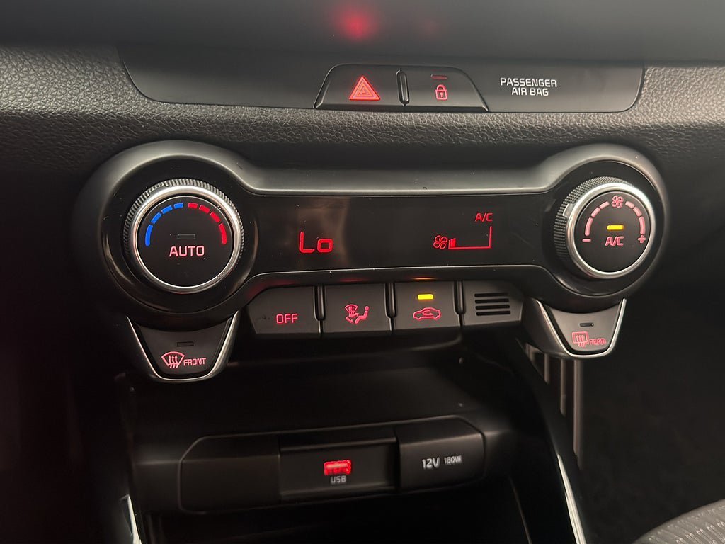 Vehicle Image 26