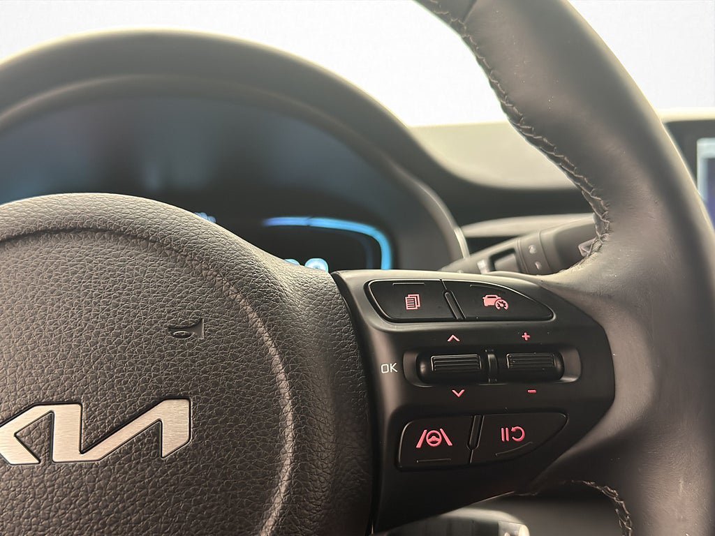 Vehicle Image 28
