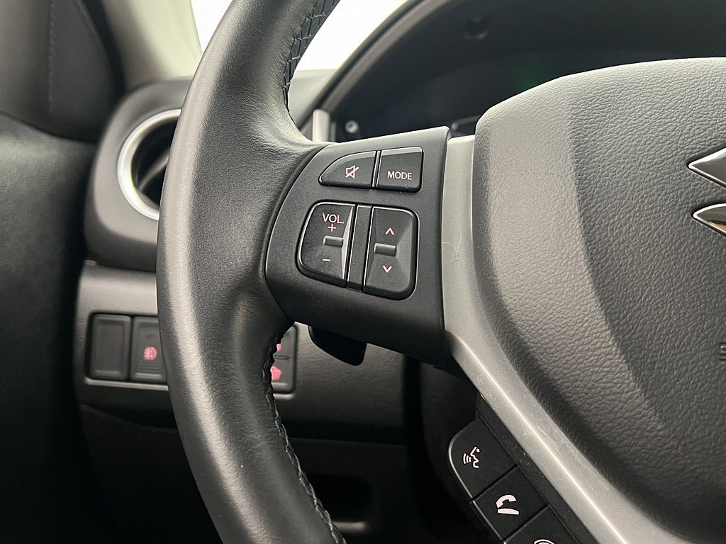 Vehicle Image 16
