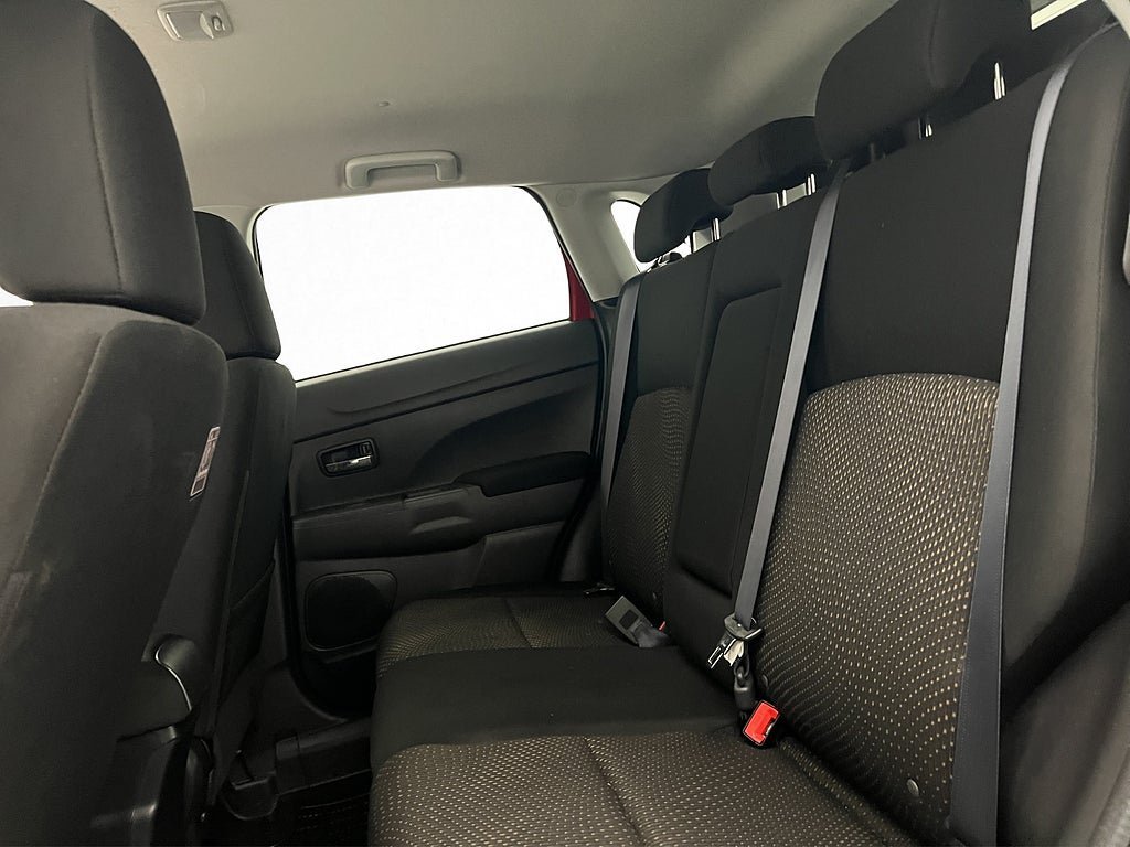 Vehicle Image 23