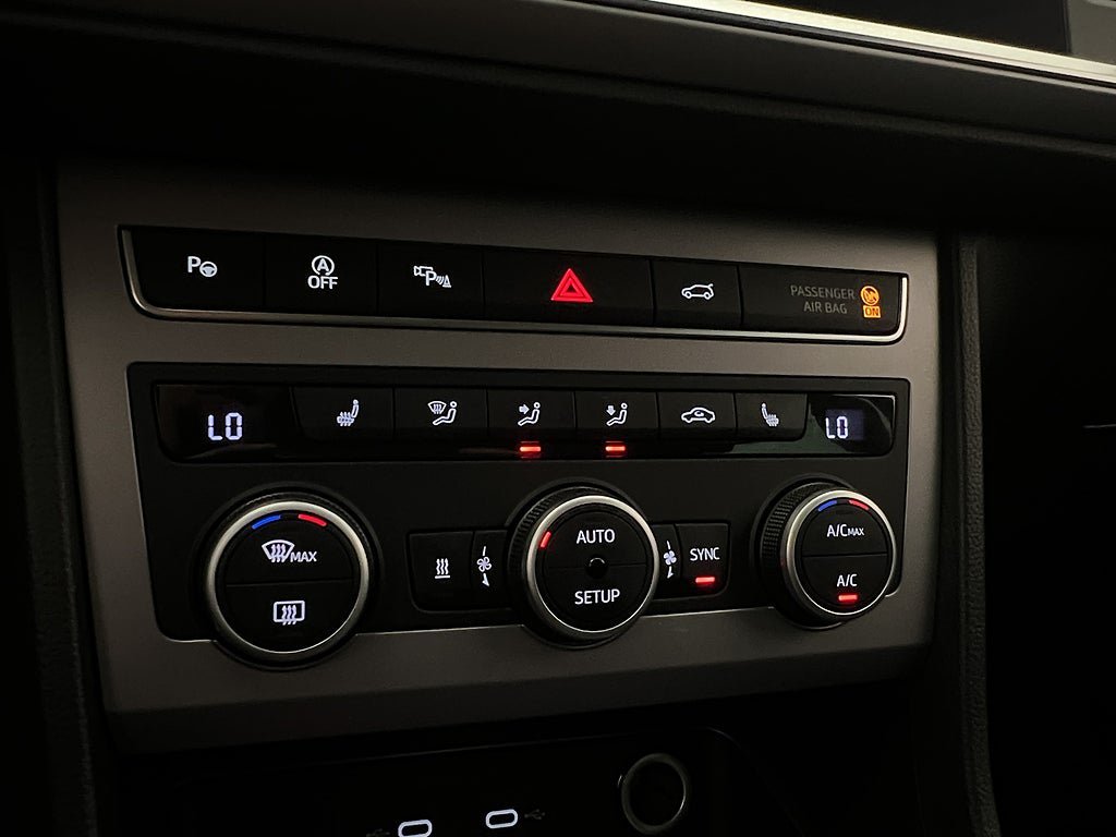Vehicle Image 24