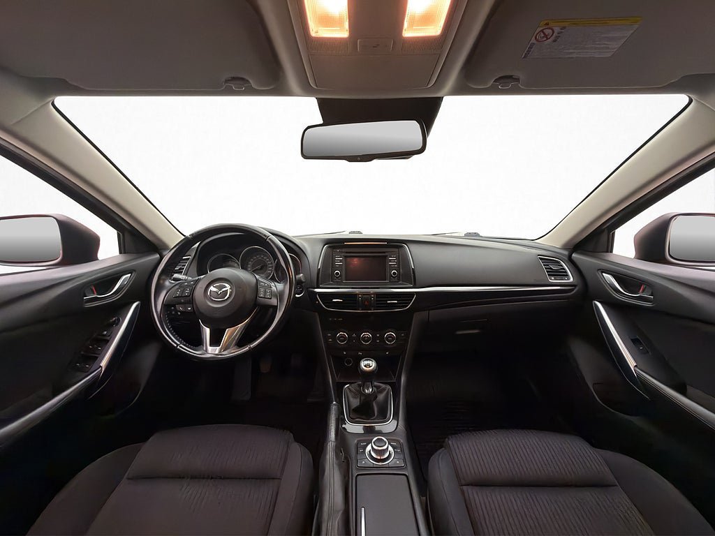 Vehicle Image 12