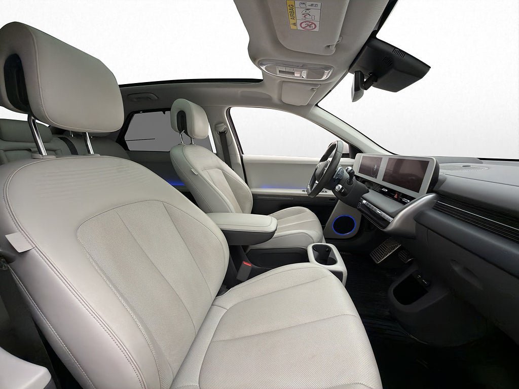 Vehicle Image 30