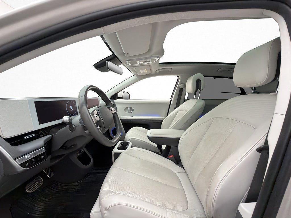 Vehicle Image 34