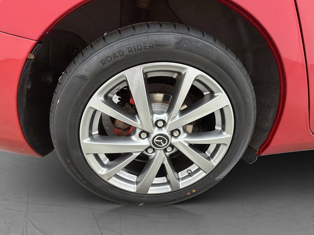 Vehicle Image 30