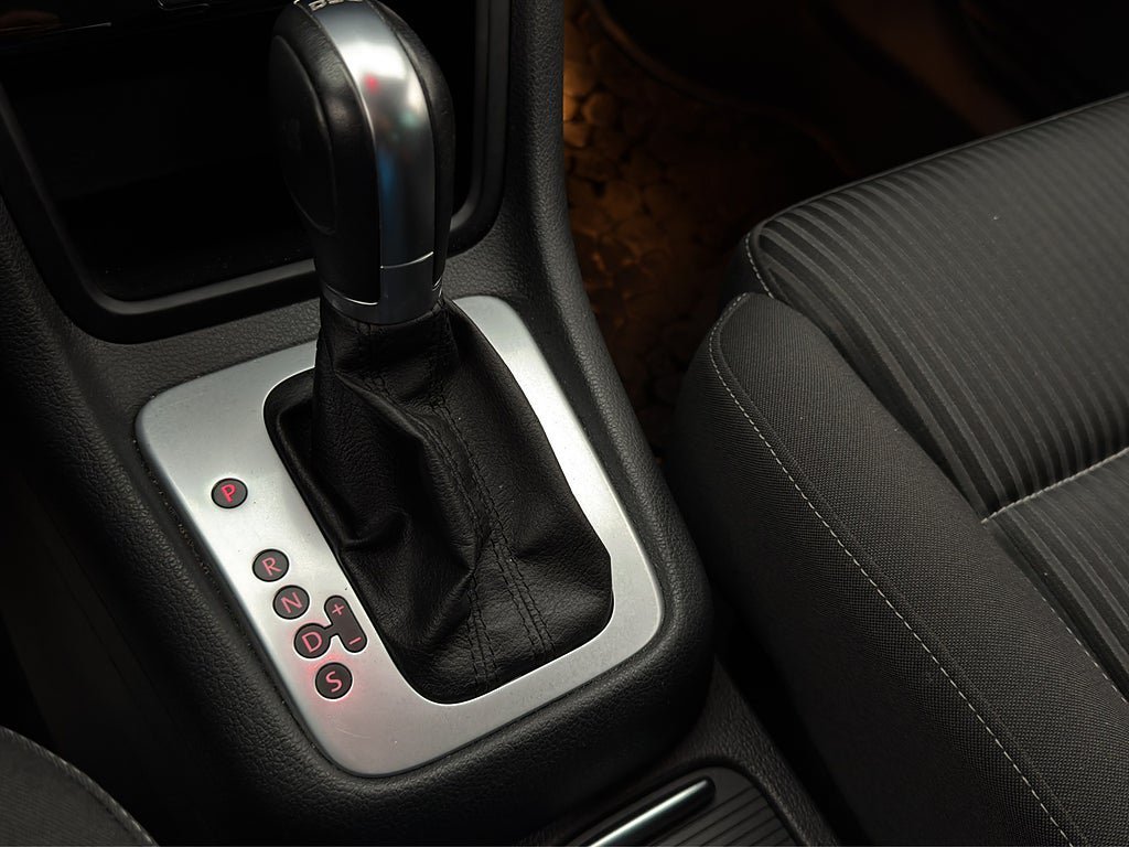 Vehicle Image 24