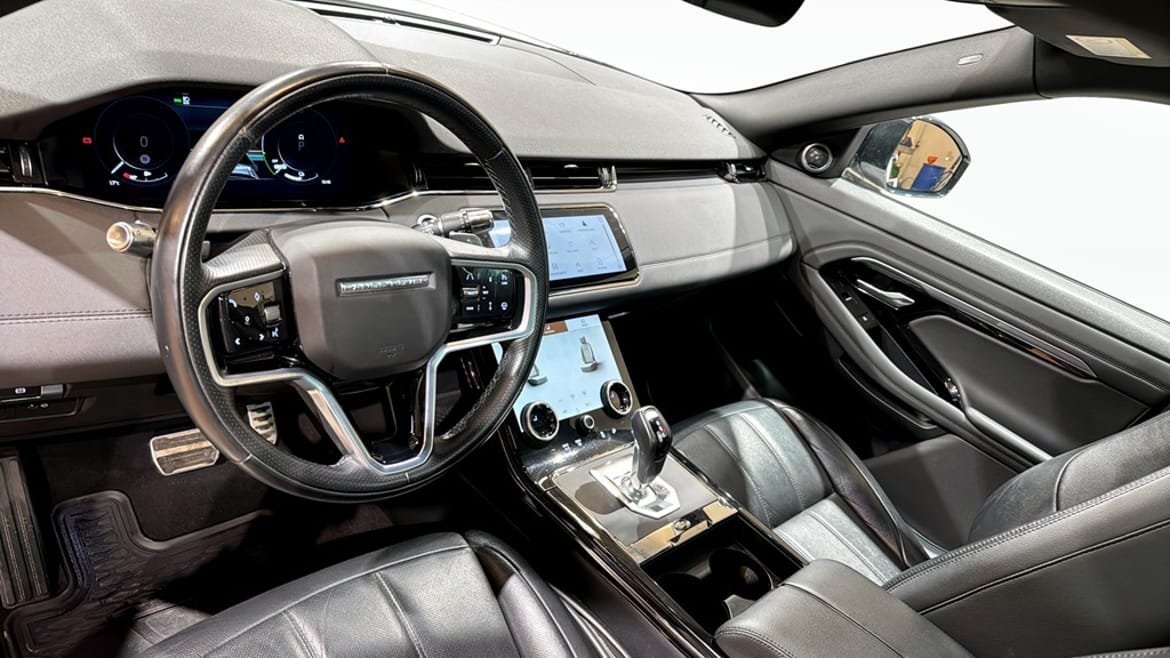 Vehicle Image 9