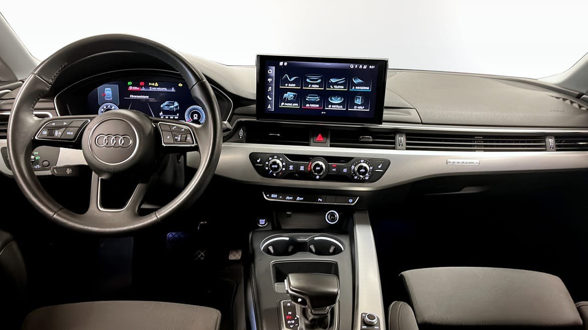 Vehicle Image 10
