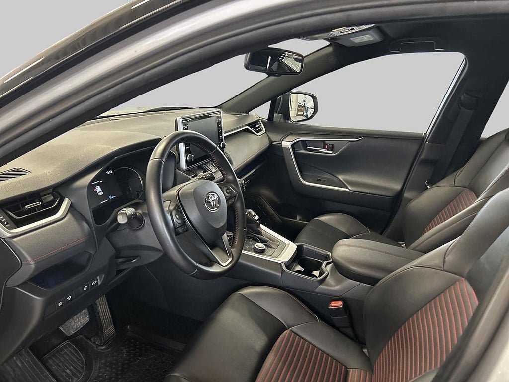 Vehicle Image 14