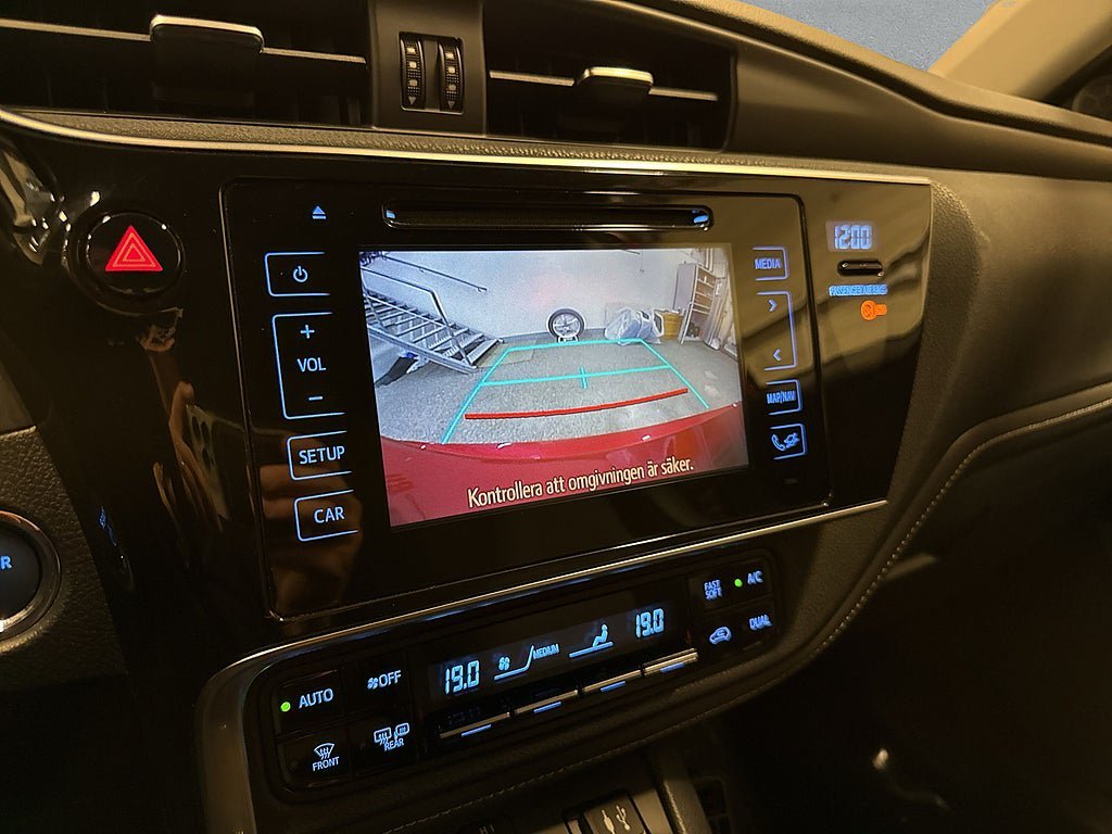 Vehicle Image 18