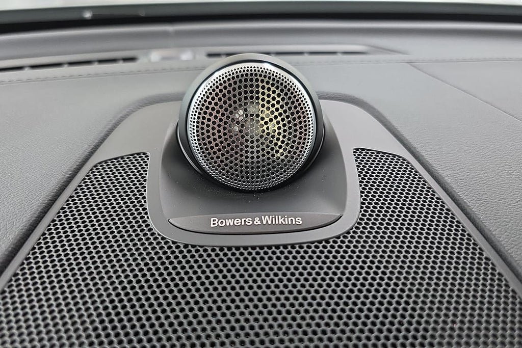 Vehicle Image 23