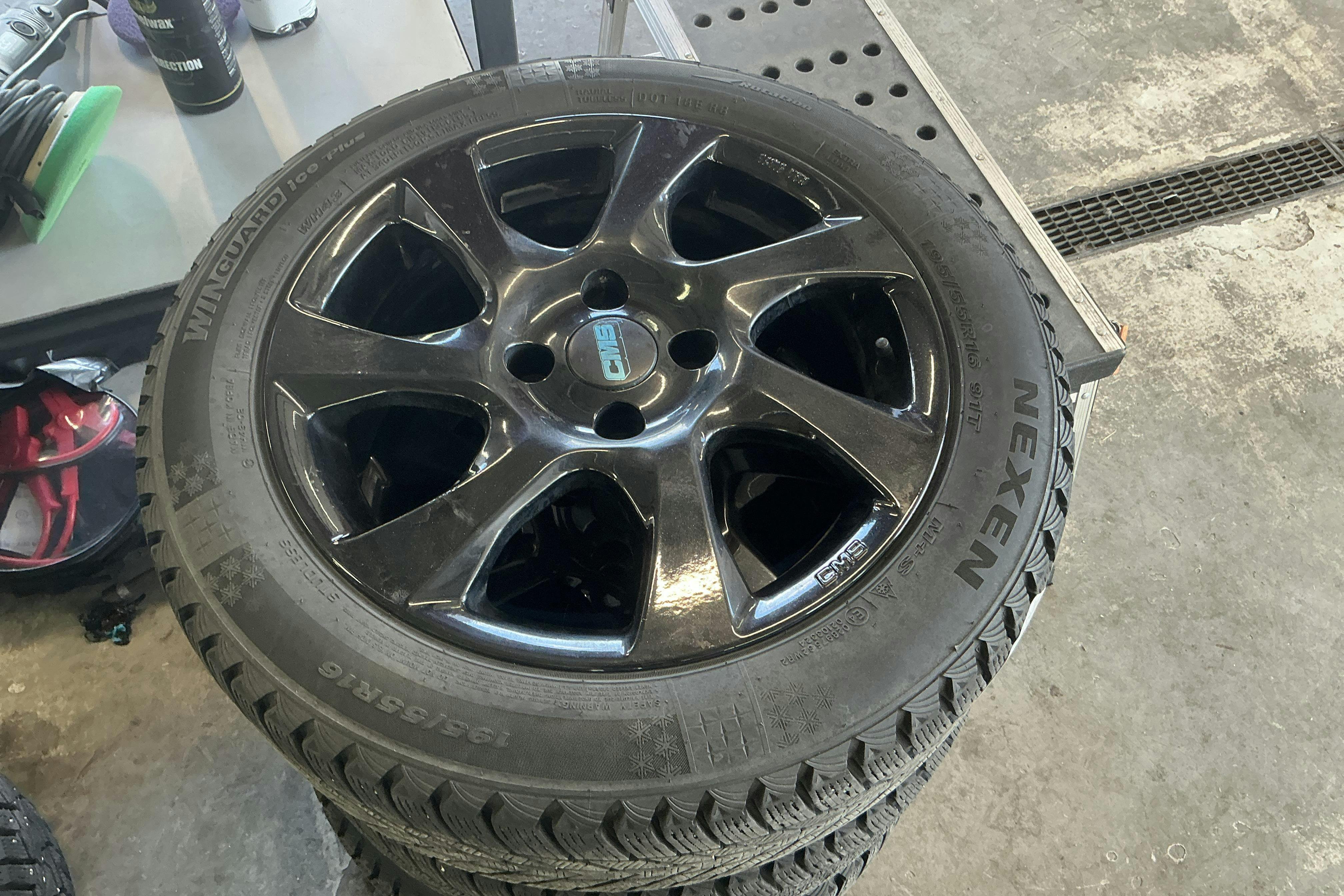Vehicle Image 11