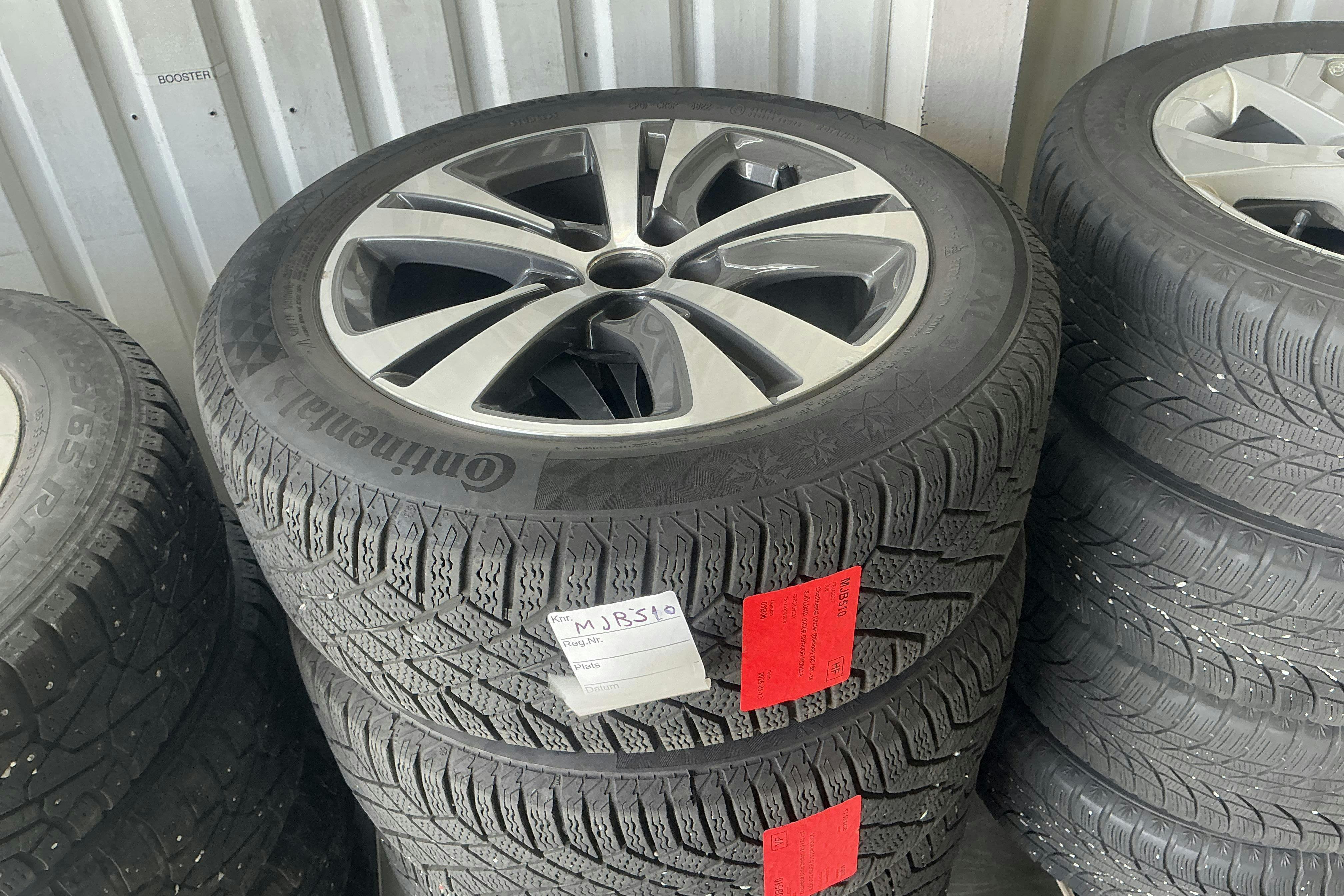 Vehicle Image 11
