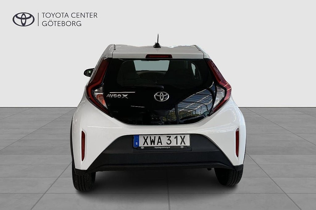 Vehicle Image 7