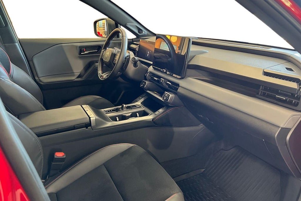 Vehicle Image 7