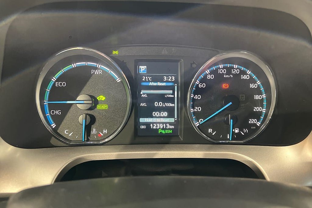 Vehicle Image 16