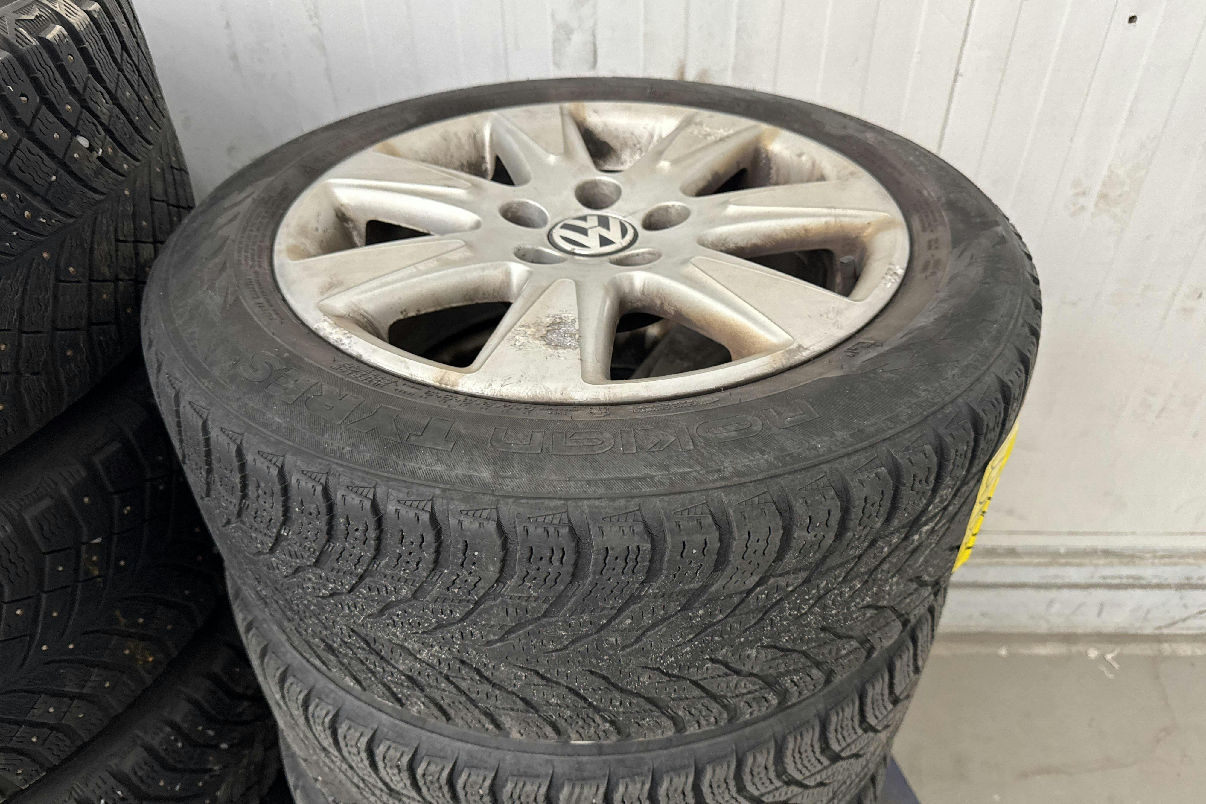 Vehicle Image 15
