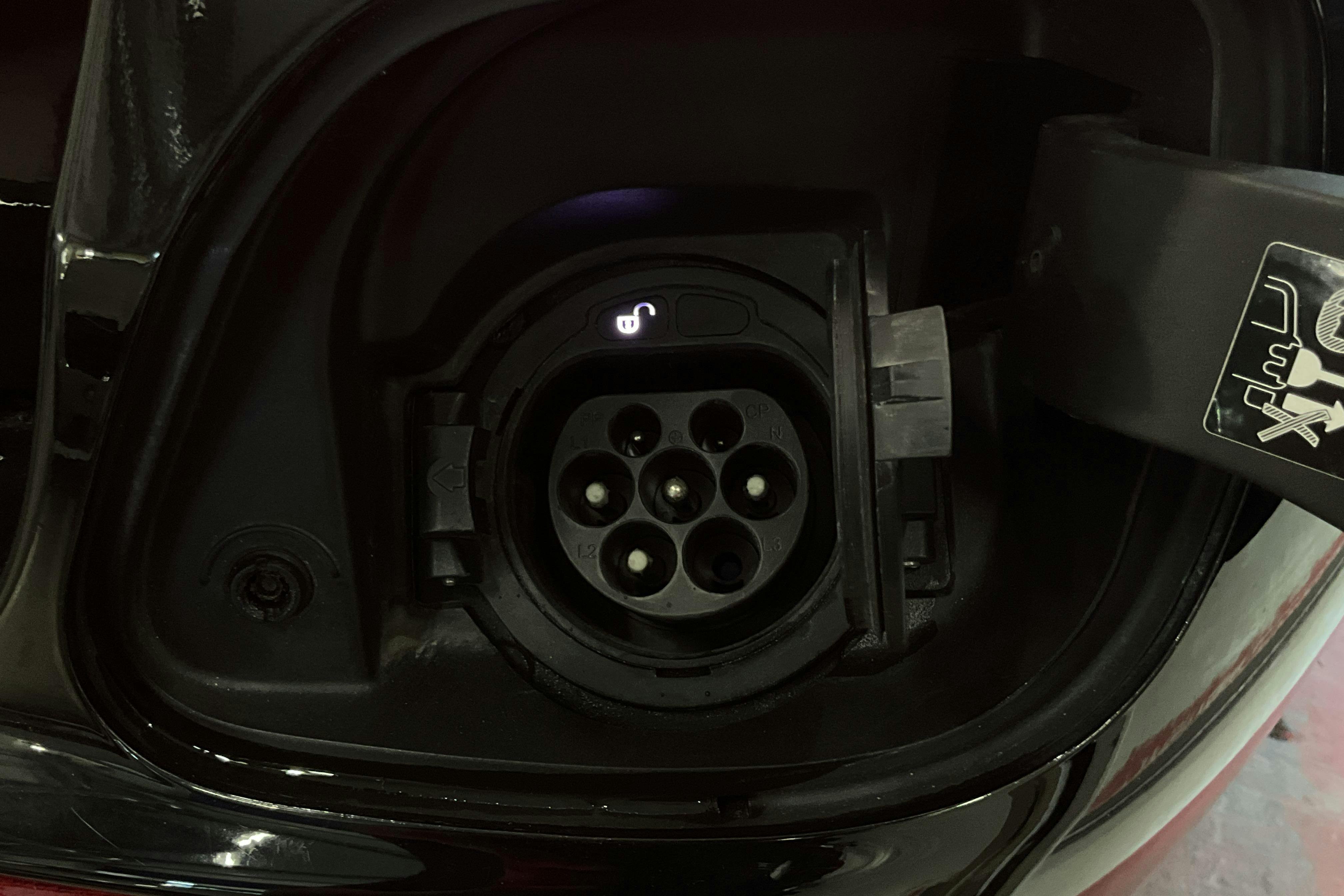 Vehicle Image 16