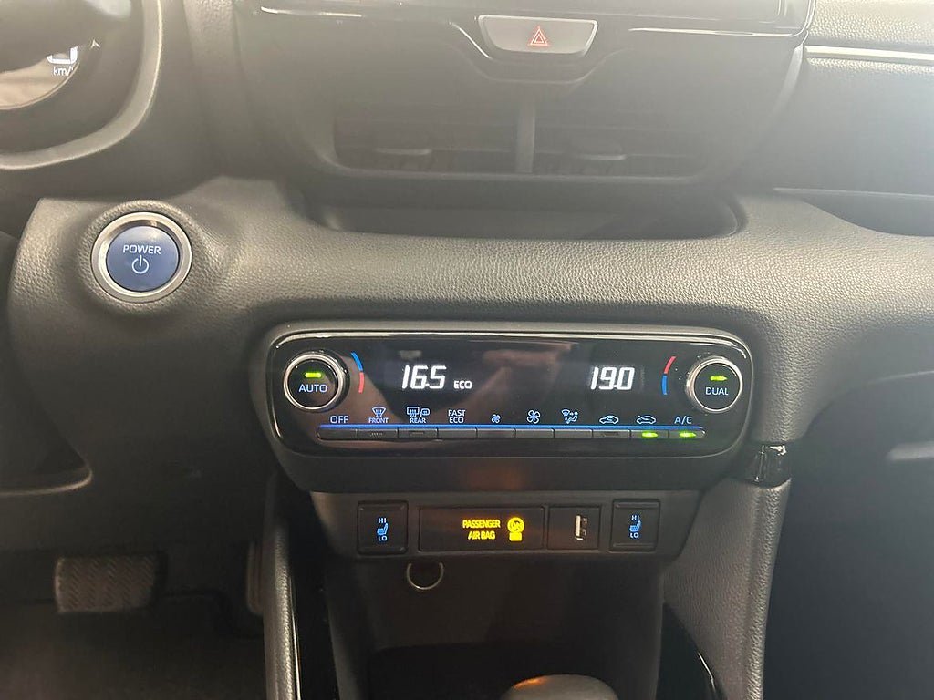 Vehicle Image 17