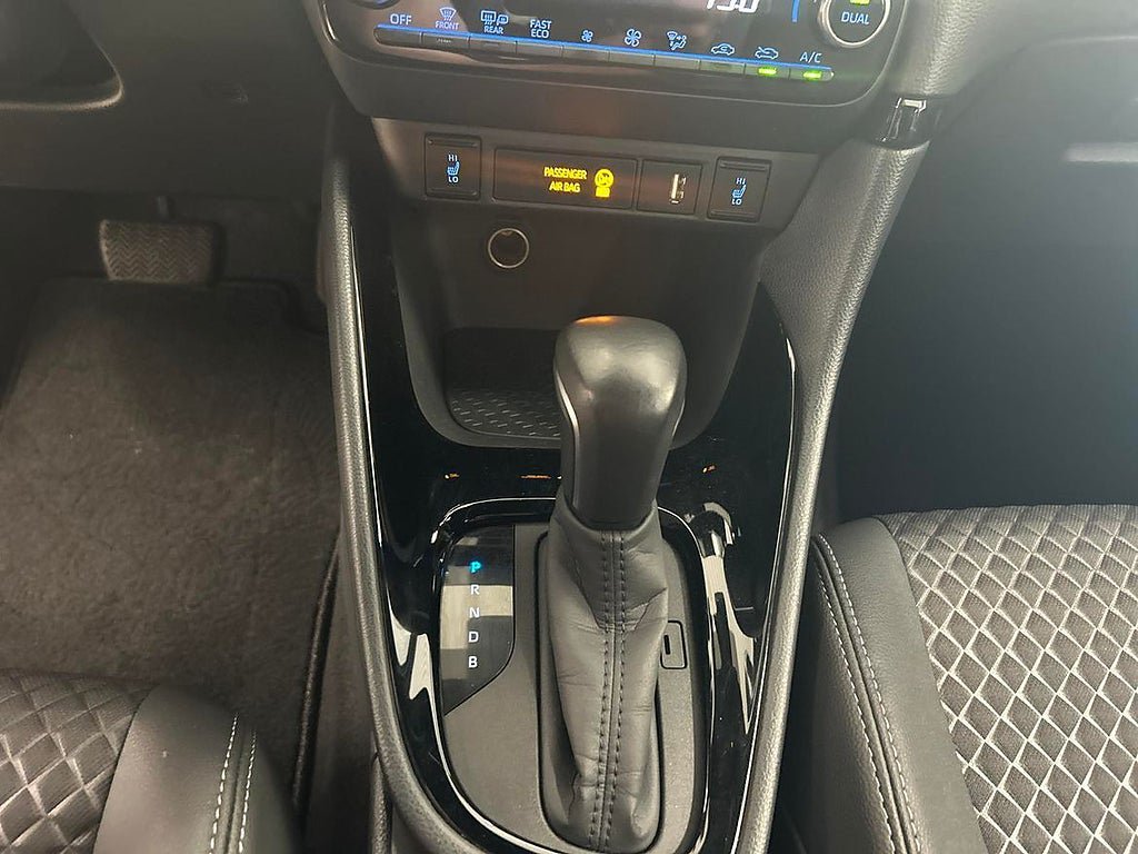 Vehicle Image 18
