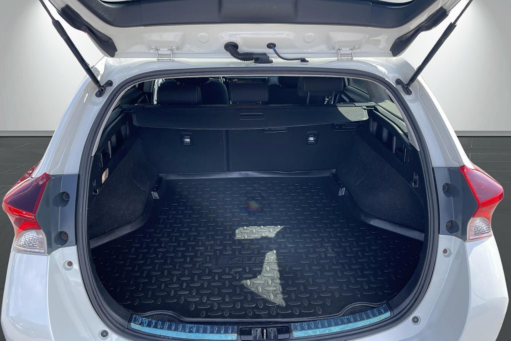 Vehicle Image 17