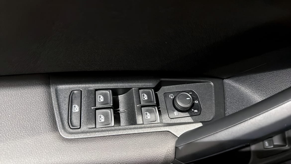 Vehicle Image 26