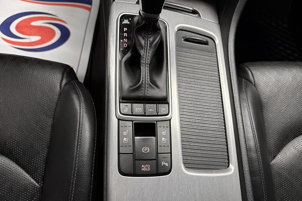 Vehicle Image 22