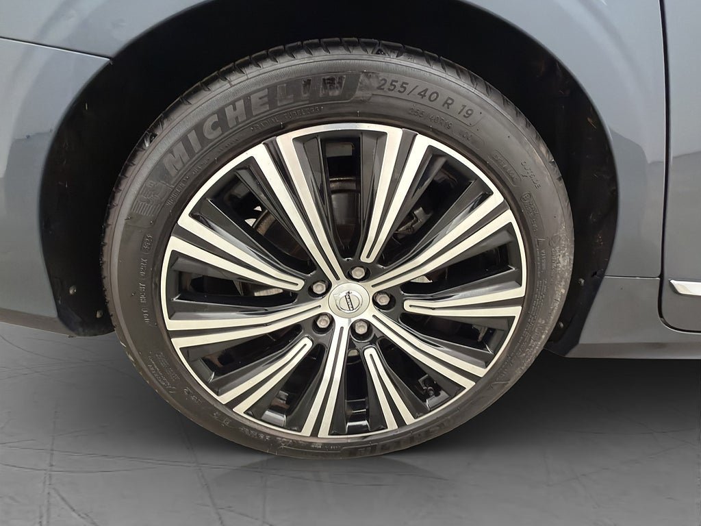 Vehicle Image 38