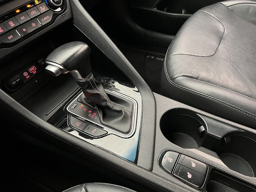 Vehicle Image 23