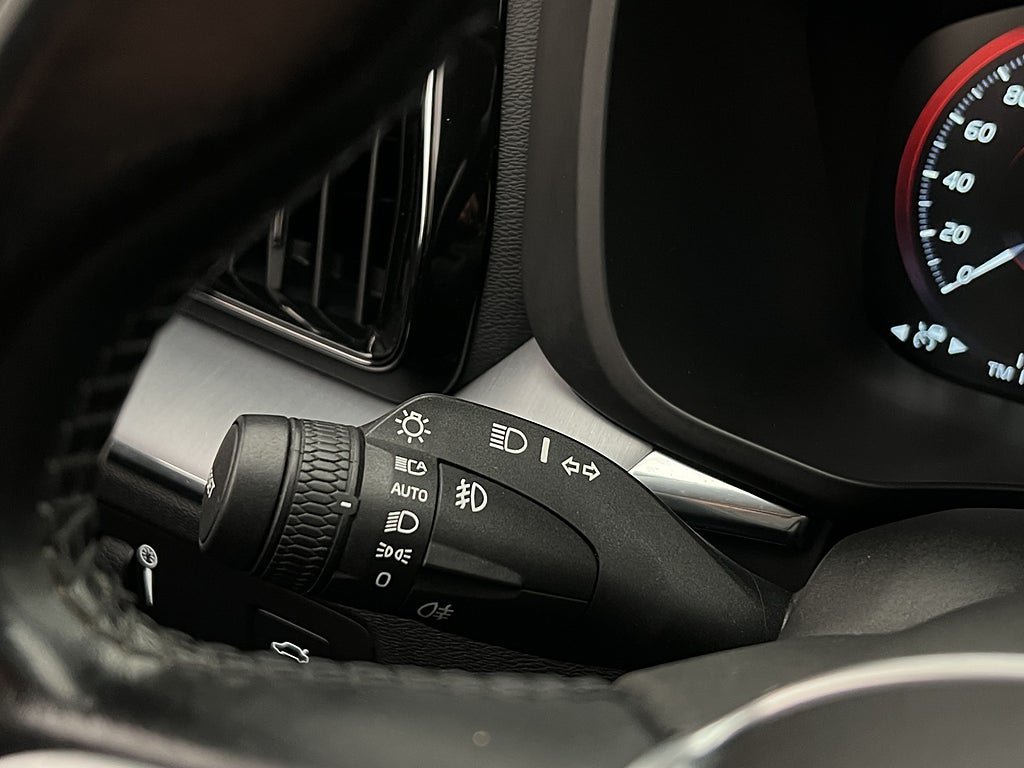 Vehicle Image 29